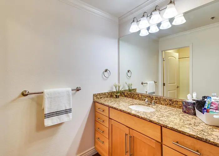 Holiday home Walkable Location: W/ Pool Access! Phoenix