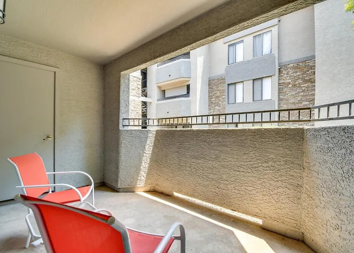 Walkable Location: W/ Pool Access! Phoenix